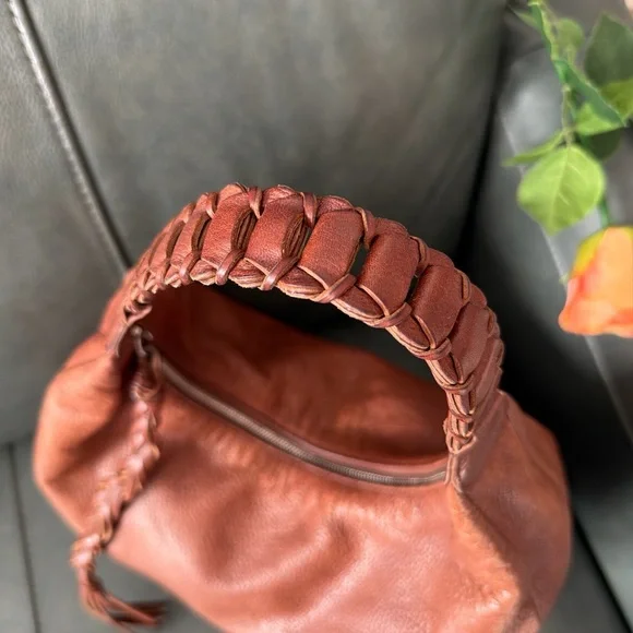 BANANA REPUBLIC Tan Leather Braided Handle Bag πππ - Picture 5 of 8